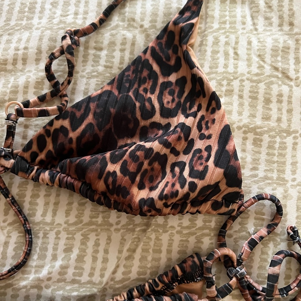 PrettyLittleThing Cheetah Print Bikini set